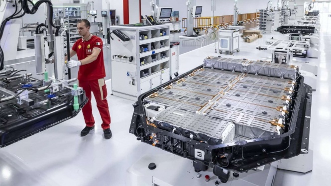Mobil Listrik Ferrari Segera Muncul, Tawarkan Sensasi Supercar