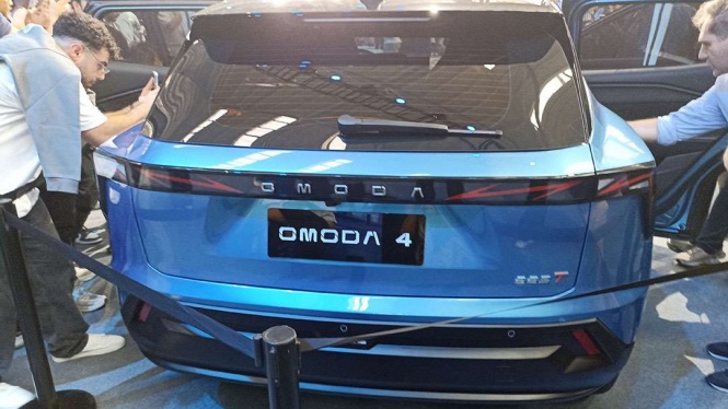 Omoda O4