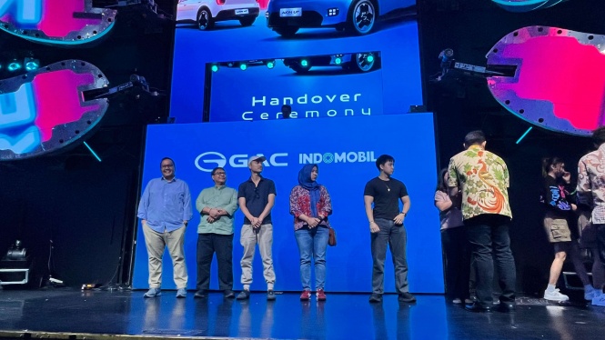 GAC Mulai Distribusikan Ratusan Aion UT ke Konsumen GAC Mulai Distribusikan Ratusan Aion UT ke Konsumen