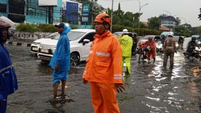 Drivers Must Note Down Today's Jakarta Flood Monitoring Link