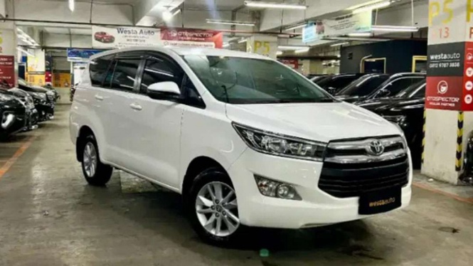 Toyota Kijang Innova diesel bekas
