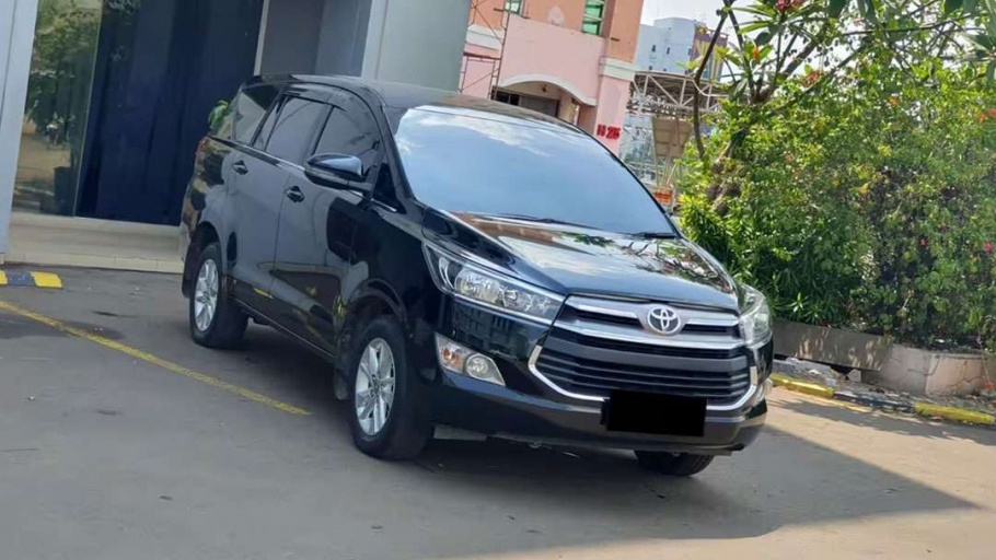 Toyota Kijang Innova diesel bekas