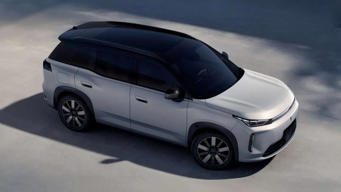 GAC Aion Siapkan Kembaran Toyota bZ3X, Ada Versi Hybrid