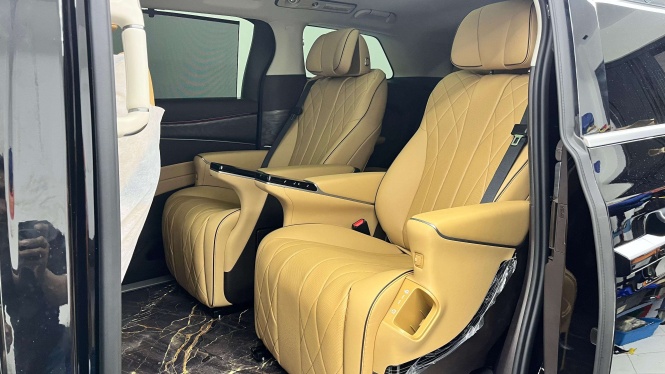 Inspirasi Modifikasi Mobil Listrik Denza D9, Bikin Makin Premium