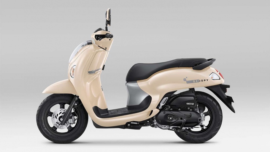 Honda Scoopy Tampil Menawan, Disematkan Warna Baru