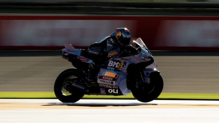 Hasil Sprint Race MotoGP Valencia 2025: Alex Kantongi Kemenangan
