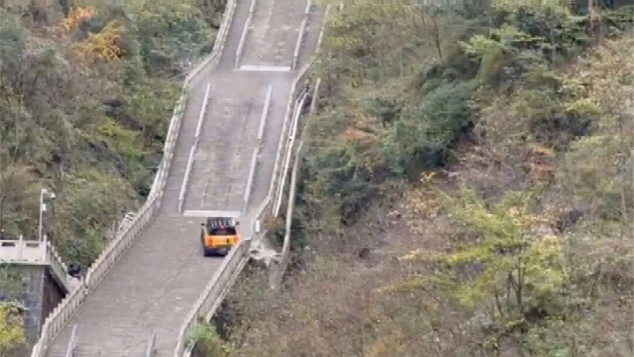 Klarifikasi Chery Soal Insiden Fengyun X3L di Gunung Tianmen