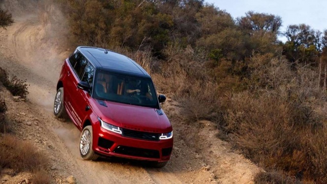 Range Rover Unjuk Gigi Lagi, Taklukkan Gerbang Surga Cina