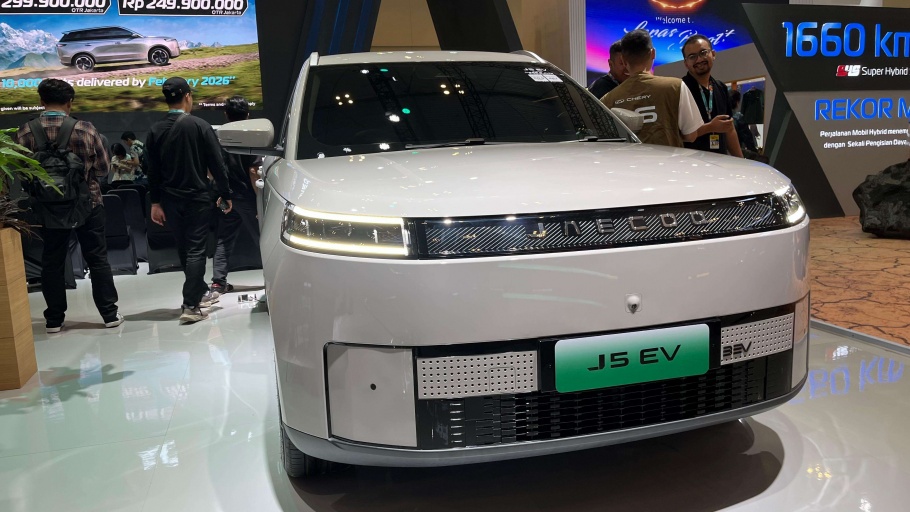 Harga Jaecoo J5 Tak Naik di GJAW 2025, Tetap Rp 200 Jutaan