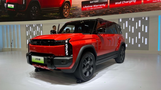 Chery J6T Diniagakan Rp 500 Jutaan di GJAW 2025, Banyak Bonus