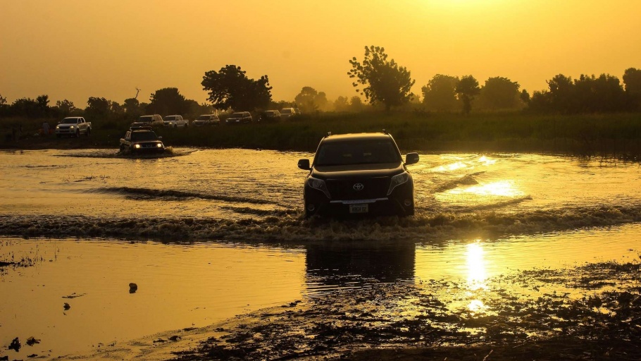 Pertolongan Pertama Mobil Kena Banjir, Jangan Lakukan Hal Ini