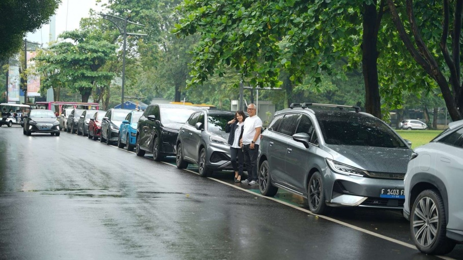 Mobil listrik