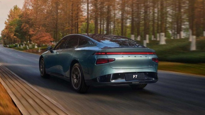 Xpeng P7