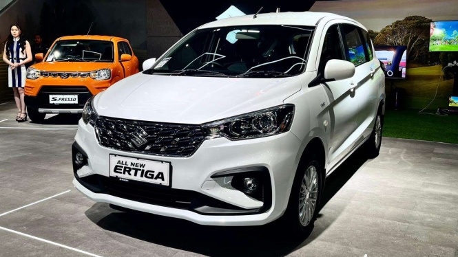 Mobil hybrid murah