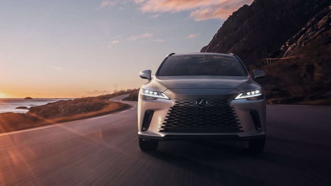 Penjualan Merek Mobil Mewah di Indonesia