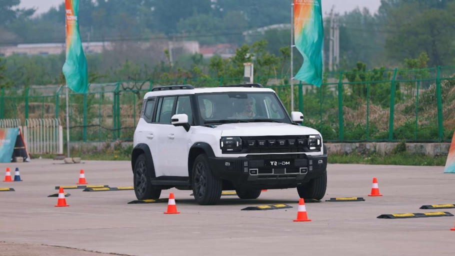 JETOUR Fokus Kembangkan Lini i-DM dengan Teknologi PHEV Teranyar