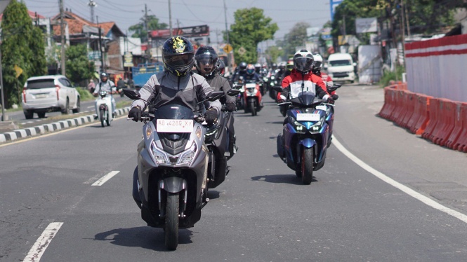Maxi Tour Boemi Nusantara