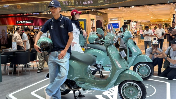 Vespa Sprint 80th Anniversary