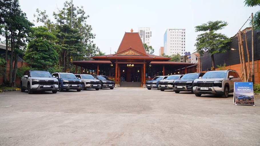 Wuling Eksion