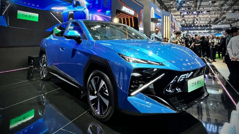 Omoda O4