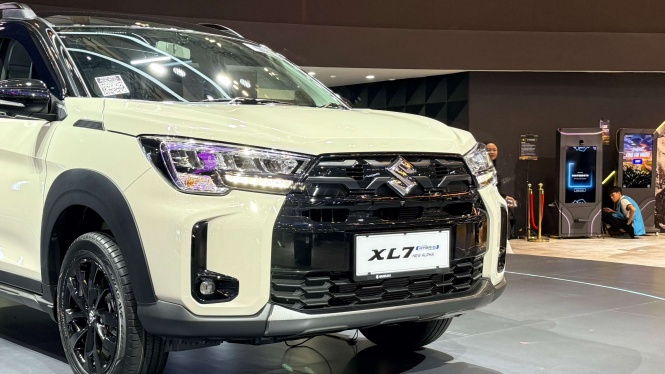 Suzuki XL7