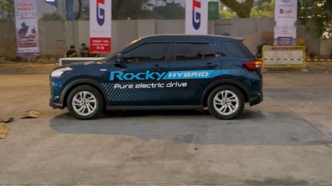 Rocky Hybrid GIIAS 