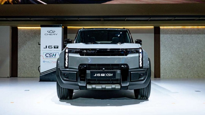 Mobil Listrik Chery J6T CSH, SUV Boxy Beridentitas Adventure