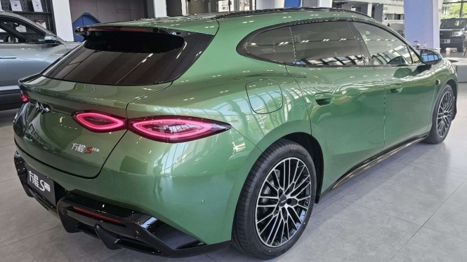 BYD Formula S GT