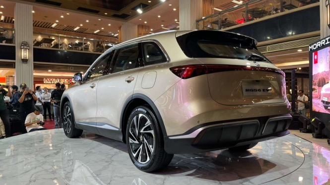 MG S6 EV
