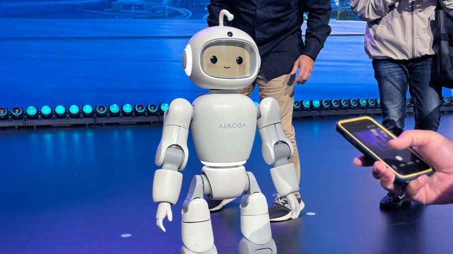 Chery Bikin Robot Pintar AiMOGA Mobo, Dijual Massal
